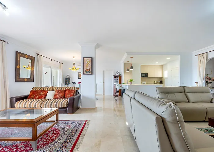 Fantastic 4 Bed La Cala Hills アパート *